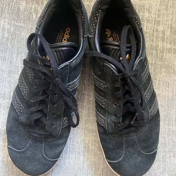 Adidas Gazelle Black Suede and Gold Gazelle Sneakers, Size 7 - Picture 2 of 7